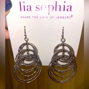 Silver sparkly Earrings